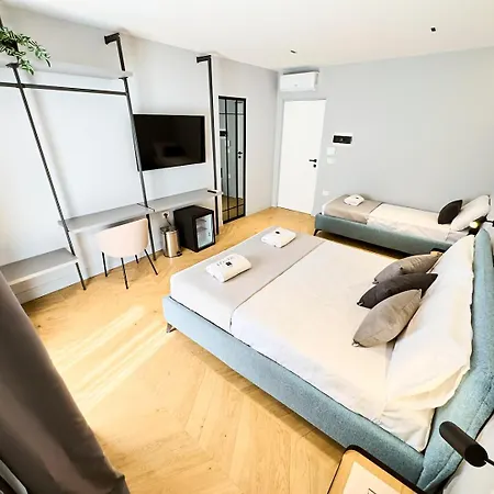 Boutique - Palazzo Rodotà 1683 Couette-café 4*