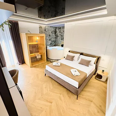 Couette-café Boutique - Palazzo Rodotà 1683