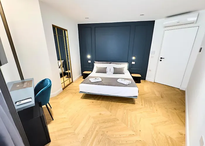 Alojamento de Acomodação e Pequeno-almoço Boutique - Palazzo Rodotà 1683 4*