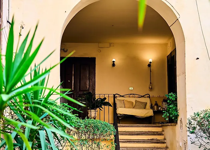 Boutique - Palazzo Rodotà 1683