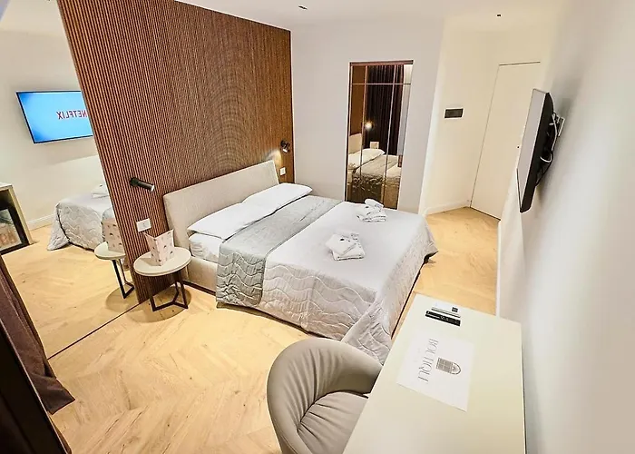 Boutique - Palazzo Rodotà 1683