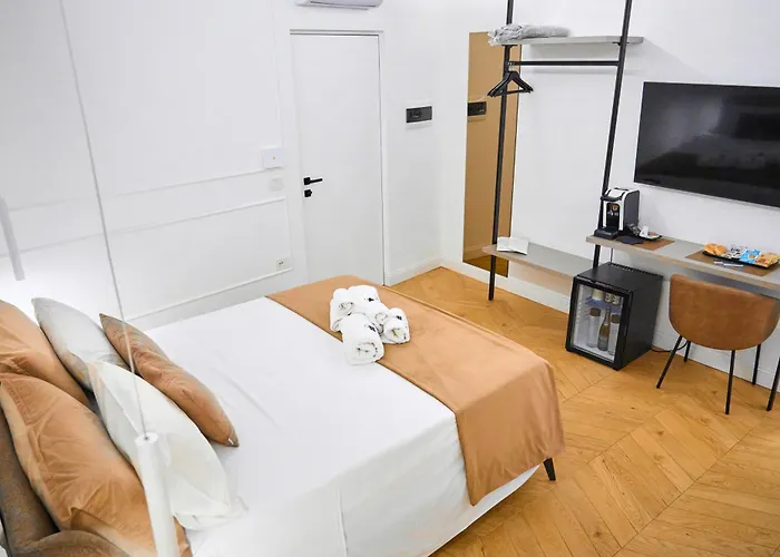 Alojamento de Acomodação e Pequeno-almoço Boutique - Palazzo Rodotà 1683 Cosença